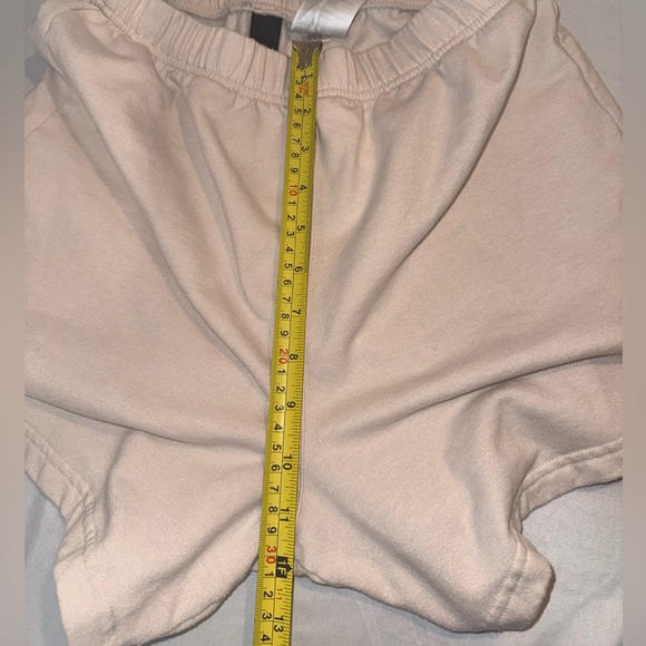 adidas Cream High-Rise Elastic Waist Women Athletic/Lounge Shorts Size Small - Picture 13 of 16